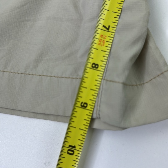 Columbia Men's lightweight beige outdoor hiking fishing shorts - Picture 10 of 11